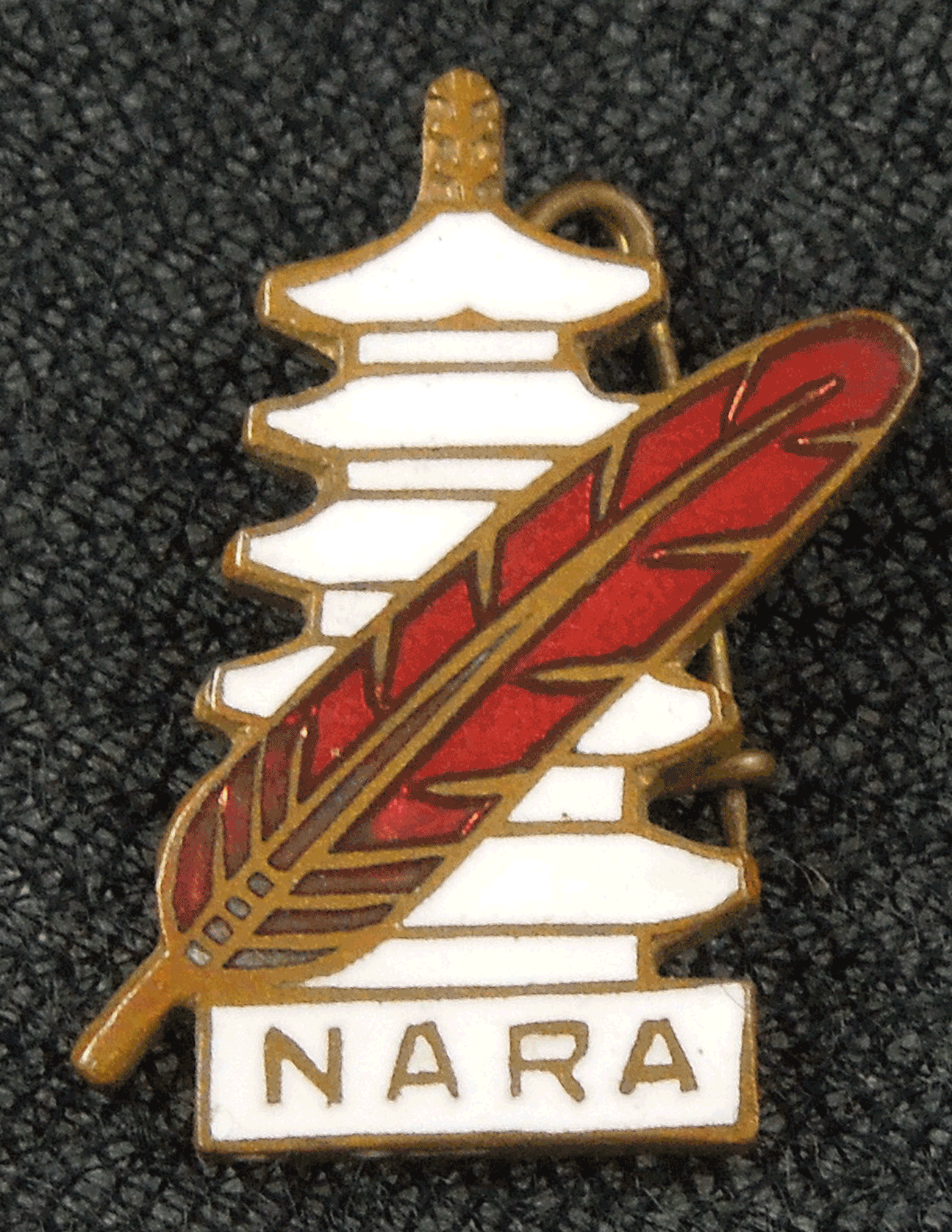 Nara pin